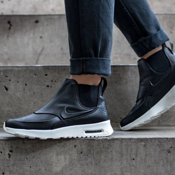 nike w air max thea mid women's sneaker black